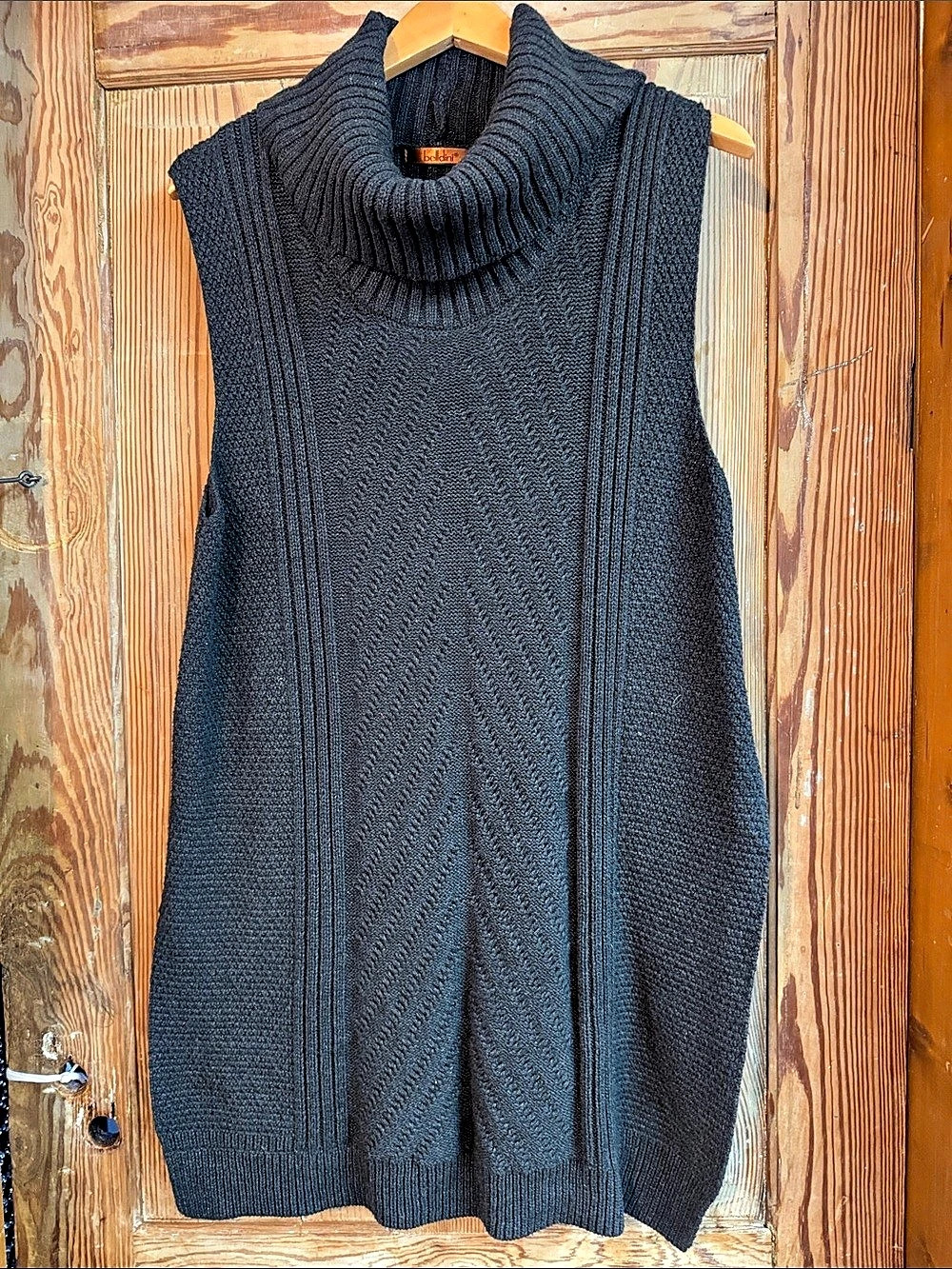 Belldini Cowl Neck Knit Tunic vest in charcoal XL Like New long slits on side